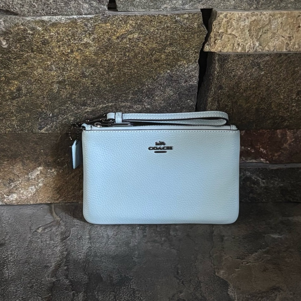 COACH Large Wristlet - Picture 2 of 9